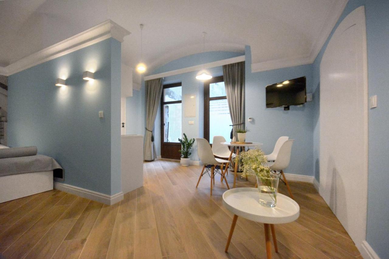 Apartament Mia . Old Town . Senacka *